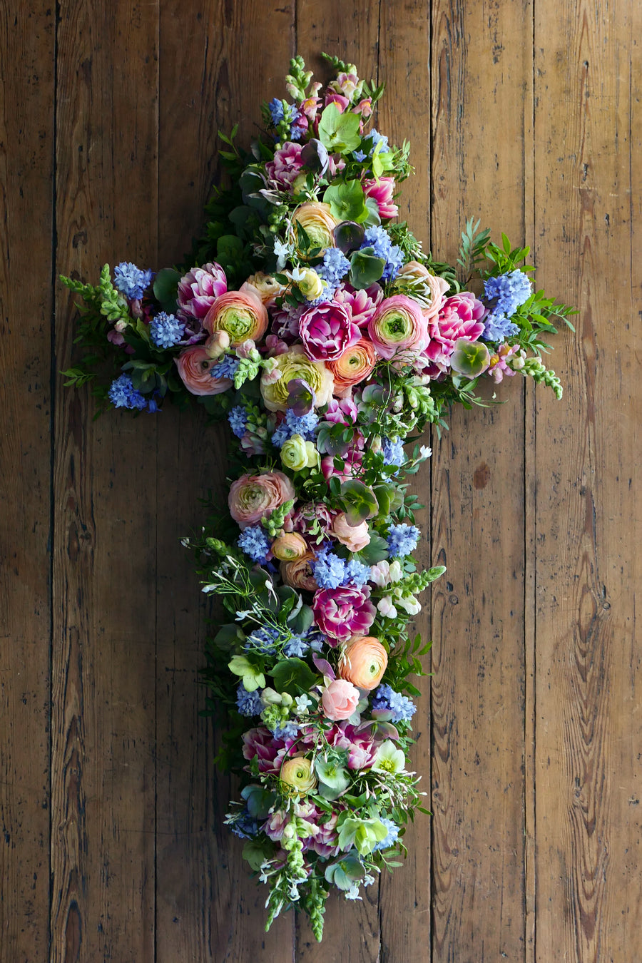 Cruz Funeraria British Style