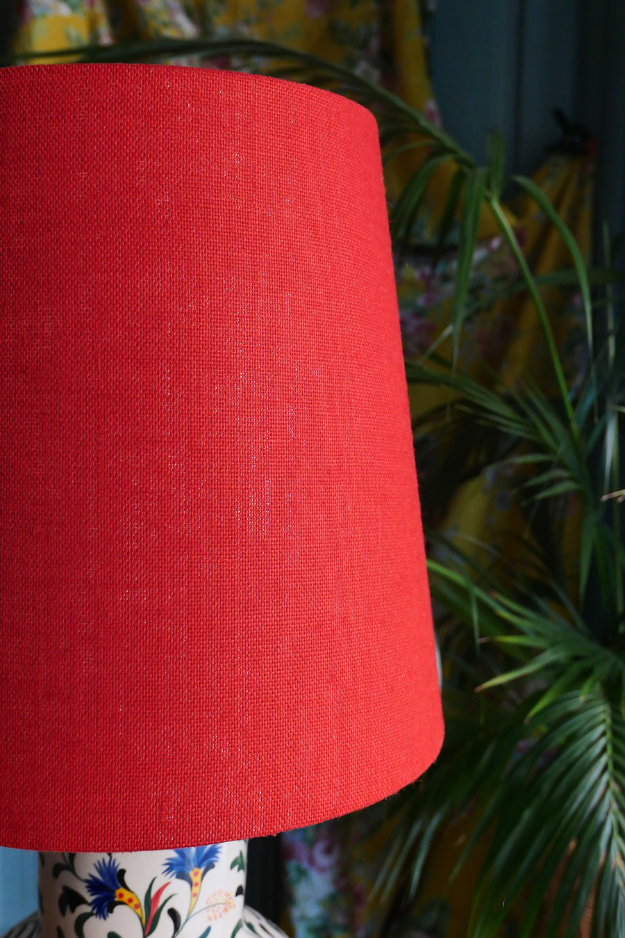 Lámpara de mesa XL - mod. Suzani c/ pantalla roja