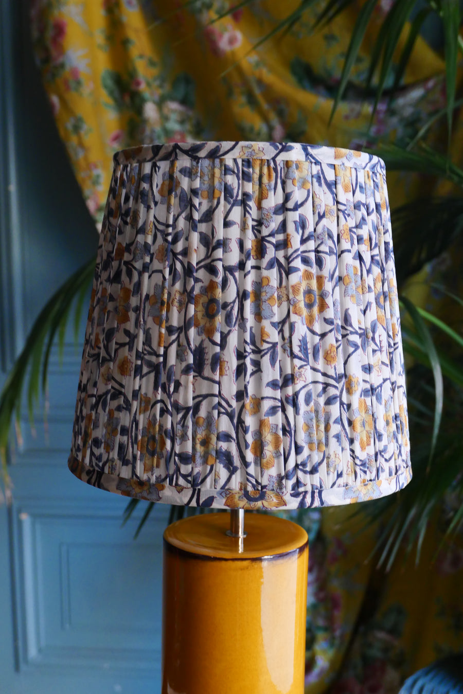 Lámpara de mesa L - mod. Yellow & Plisado azul