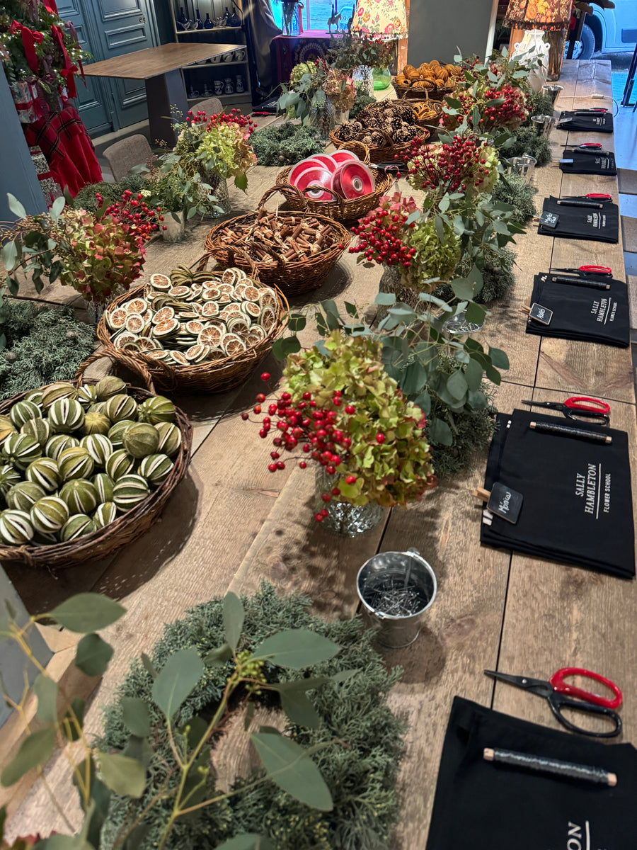 Taller Corona de Navidad con SH – viernes, 12/12 a las 11h