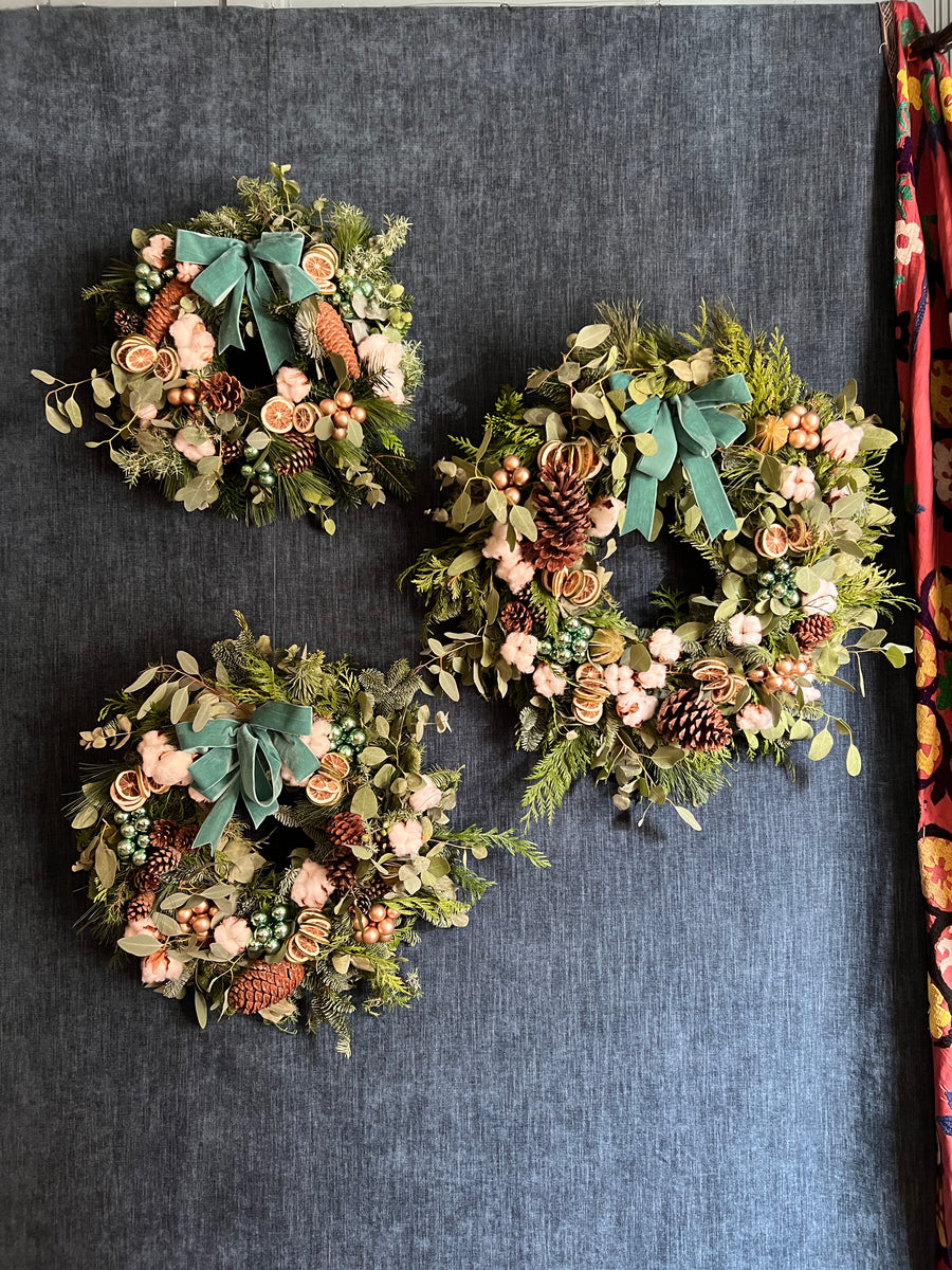 Corona de Navidad Natural "Verdes & Algodón"- M