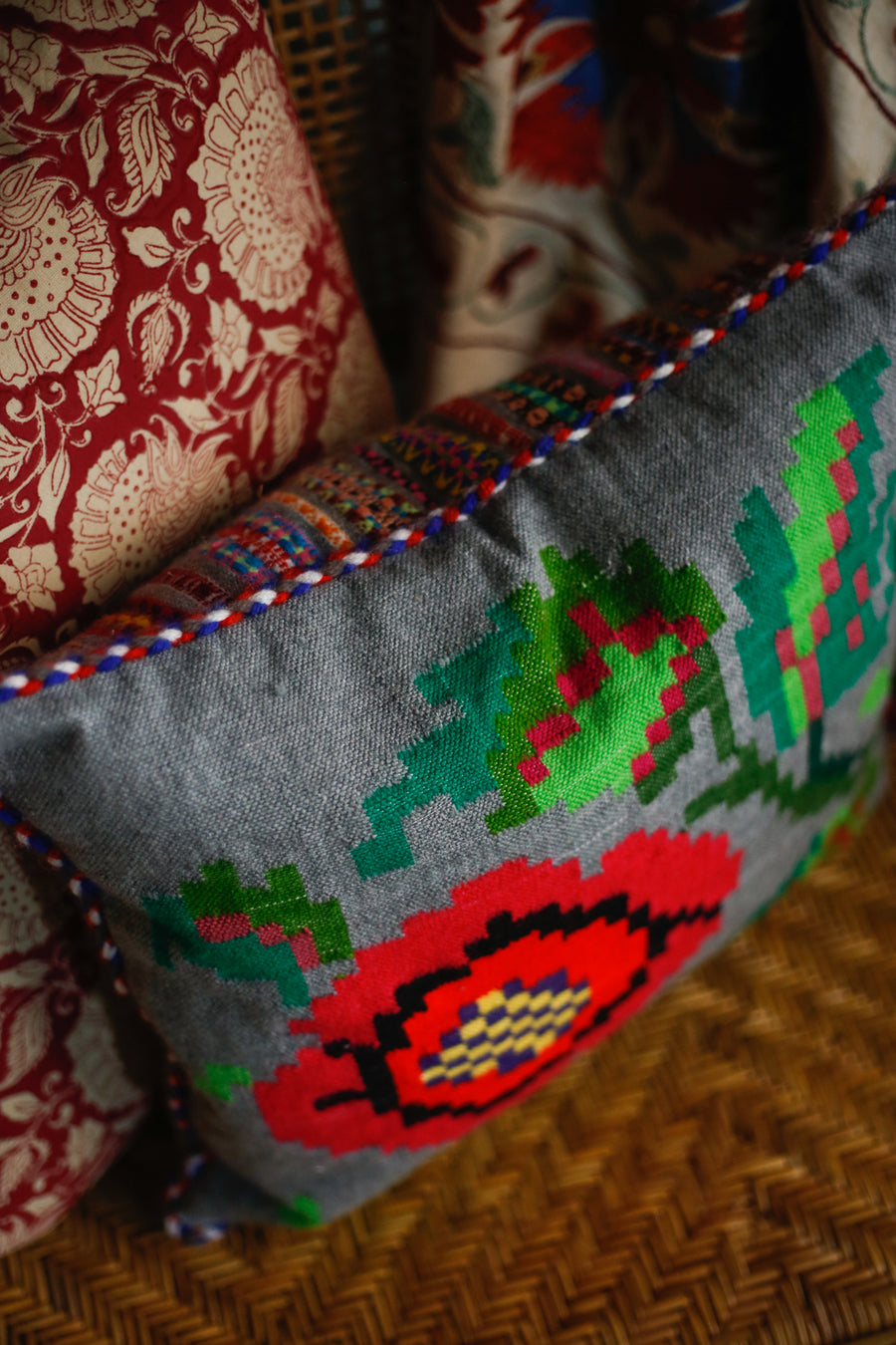 Almohadón Extremeño tejido a mano - Gris