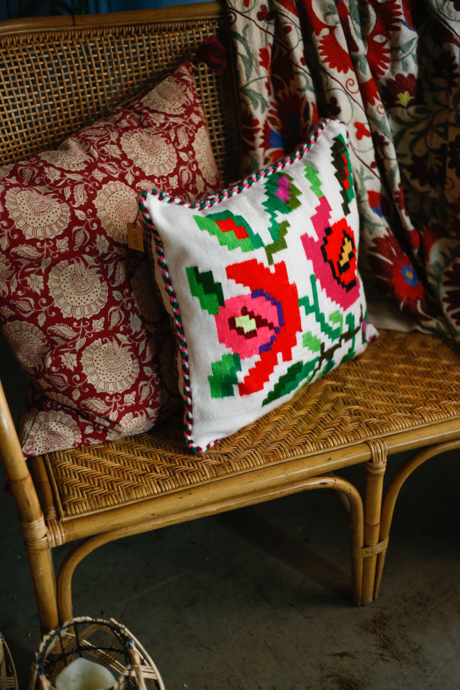 Almohadón Extremeño tejido a mano - Blanco III