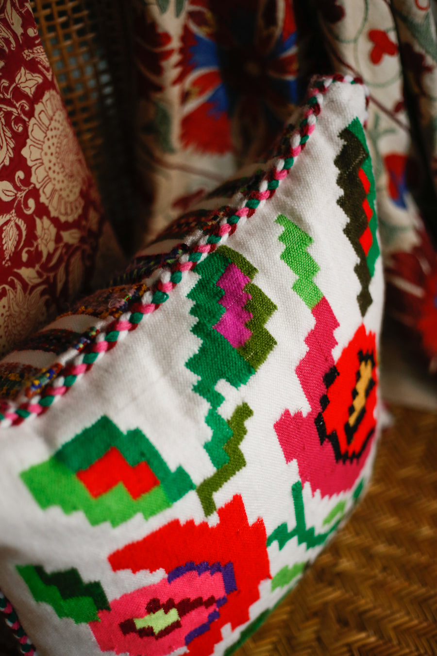 Almohadón Extremeño tejido a mano - Blanco III