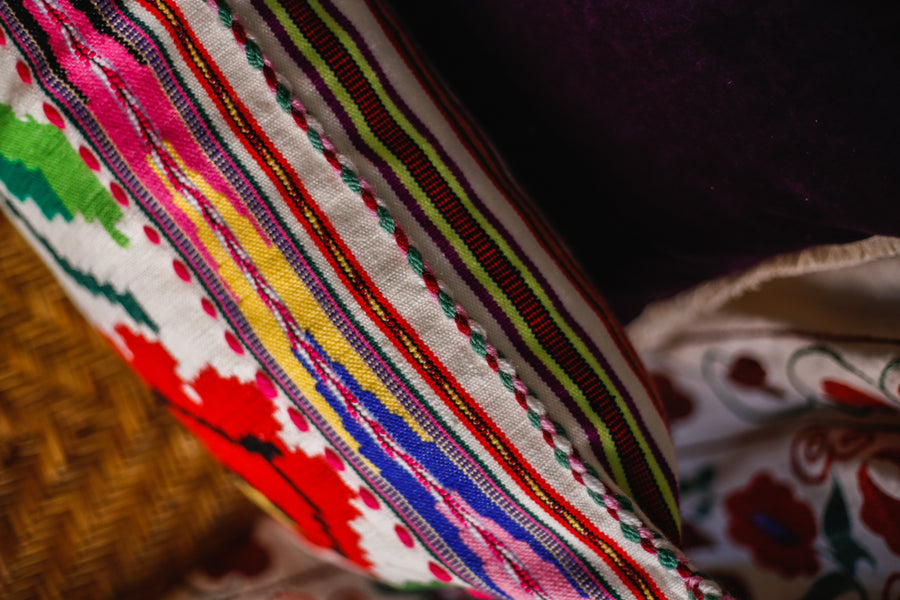 Almohadón Extremeño tejido a mano – Blanco II