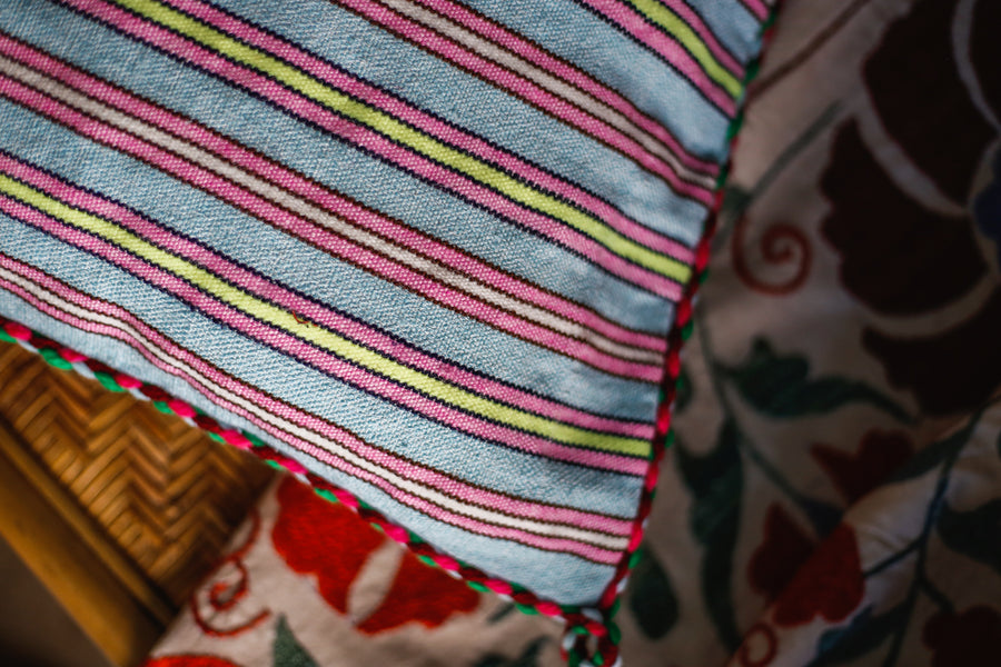 Almohadón Extremeño tejido a mano –  Azul claro