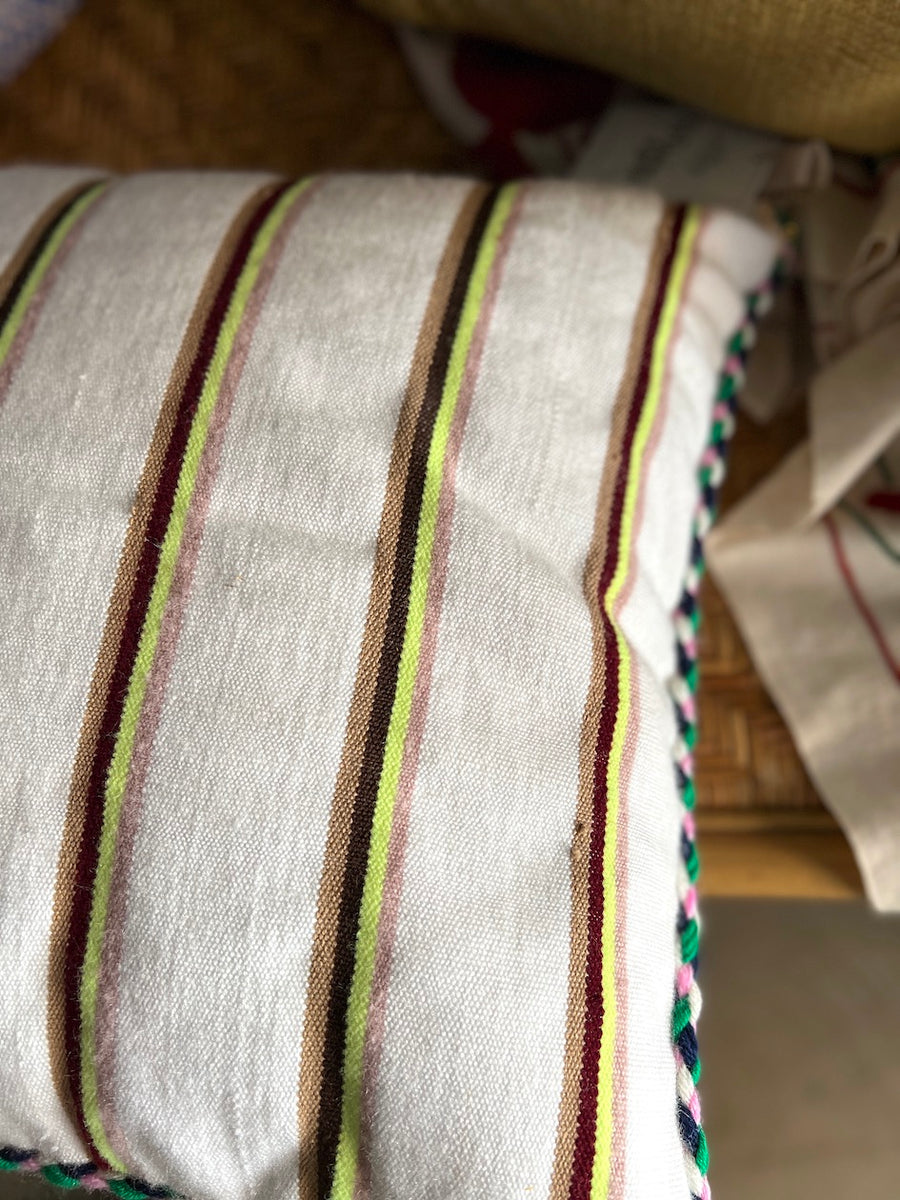 Almohadón Extremeño tejido a mano - Blanco III