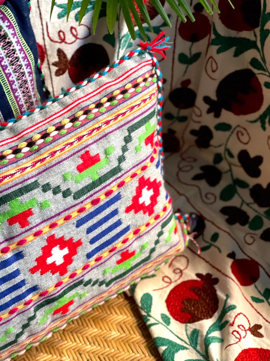 Almohadón Extremeño tejido a mano - Gris - XVII